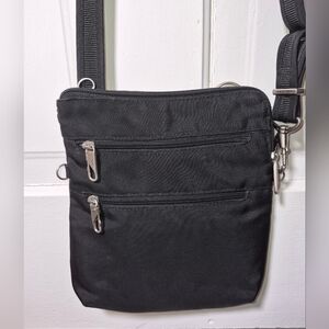Travelon Anti Theft Classic Slim Double Zip Crossbody